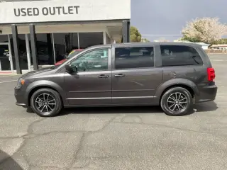 2015 Dodge Grand Caravan SE