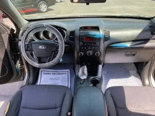 2012 Kia Sorento LX