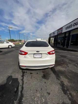 2014 Ford Fusion SE