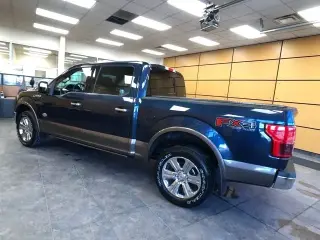 Ford F-150 2020 4x4 XL 4 puertas SuperCrew 5.5 pies. SB