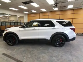 Ford Explorer 2021 AWD ST 4dr SUV