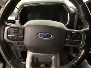 Ford F-150 2021 4x4 Lariat 4dr SuperCrew 5.5 ft. SB