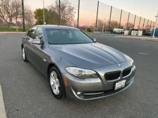 2011 BMW 5 Series 528i