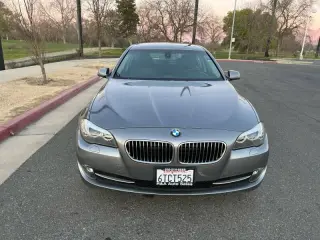 2011 BMW 5 Series 528i