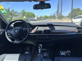 2010 BMW X5 xDrive30i