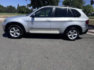 2010 BMW X5 xDrive30i
