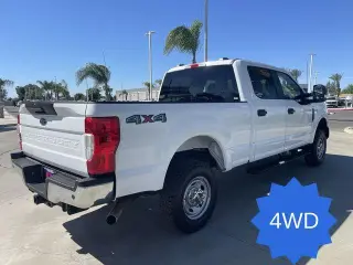 Ford F-250 Super Duty 2022 4x4 XL 4dr Crew Cab 6.8 ft. SB Pickup