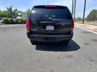 2013 GMC Yukon SLE