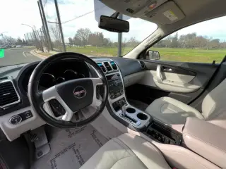 2011 GMC Acadia SLT-1