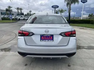 Nissan Versa 2025 SV 4dr Sedan