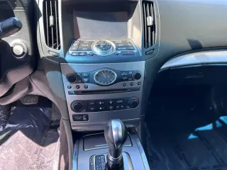 2015 Infiniti Q40