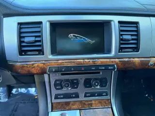 2015 Jaguar XF 2.0T Premium
