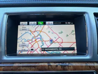 2015 Jaguar XF 2.0T Premium
