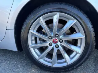 2015 Jaguar XF 2.0T Premium