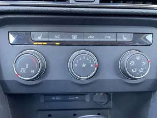 Volkswagen Taos 2022 SE 4dr SUV