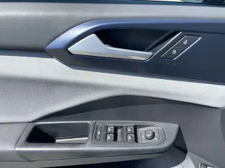 Volkswagen Taos 2022 SE 4dr SUV