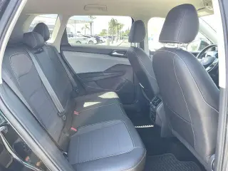 Volkswagen Taos 2022 SE 4dr SUV