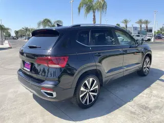 Volkswagen Taos 2022 SE 4dr SUV