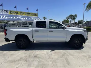 Chevrolet Colorado 2025 4x2 Work Truck 4dr Crew Cab 5 ft. SB