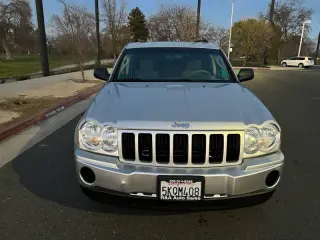 2005 Jeep Grand Cherokee Laredo