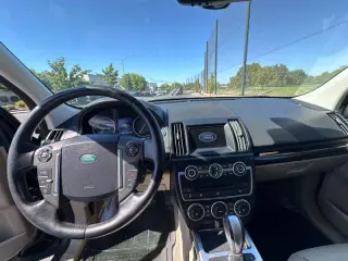 2013 Land Rover LR2 HSE LUX