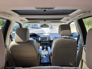 2013 Land Rover LR2 HSE LUX