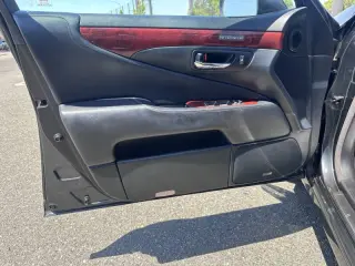 2007 Lexus LS 460 L