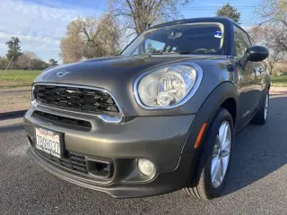 2013 MINI Paceman Cooper S