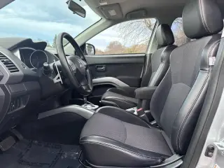2011 Mitsubishi Outlander SE