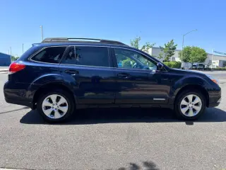 2012 Subaru Outback 2.5i Premium