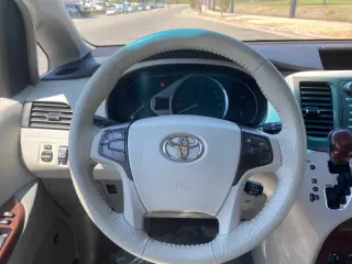 2011 Toyota Sienna Limited 7-Passenger