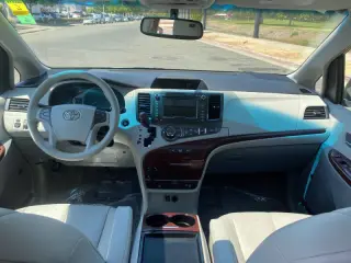 2011 Toyota Sienna Limited 7-Passenger