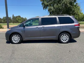 2011 Toyota Sienna Limited 7-Passenger