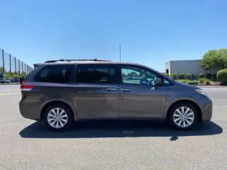 2011 Toyota Sienna Limited 7-Passenger