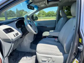 2011 Toyota Sienna Limited 7-Passenger