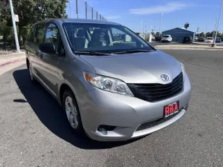 2013 Toyota Sienna L 7-Passenger