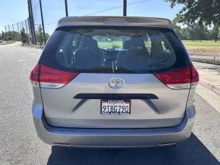 2013 Toyota Sienna L 7-Passenger