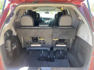 2015 Toyota Sienna SE Premium 8-Passenger