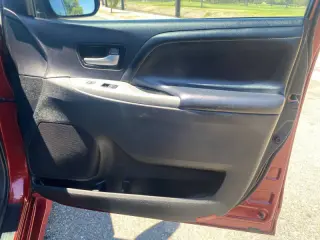 2015 Toyota Sienna SE Premium 8-Passenger