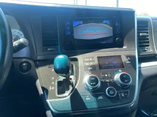 2015 Toyota Sienna SE Premium 8-Passenger