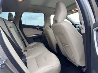 2016 Volvo XC60 T5 Drive-E Premier