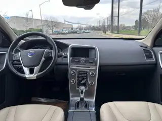 2016 Volvo XC60 T5 Drive-E Premier
