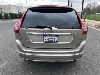 2016 Volvo XC60 T5 Drive-E Premier