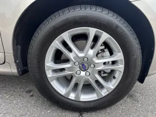 2016 Volvo XC60 T5 Drive-E Premier
