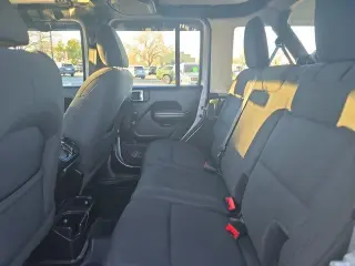Jeep Wrangler Unlimited 2021 4x4 Sport 4p SUV