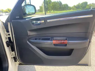 2010 Chrysler 300 C HEMI