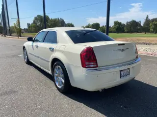 2010 Chrysler 300 C HEMI