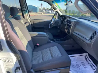 2005 Ford Explorer Sport Trac XLT