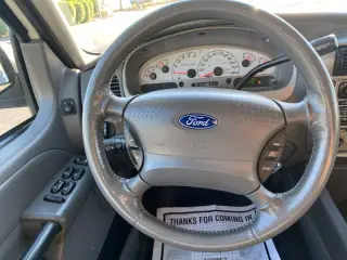 2005 Ford Explorer Sport Trac XLT