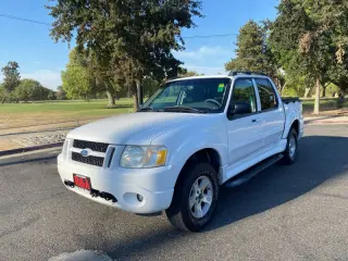 2005 Ford Explorer Sport Trac XLT